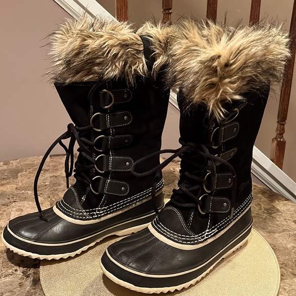 Sorel Shoes - Sorel Joan of Arctic Boots